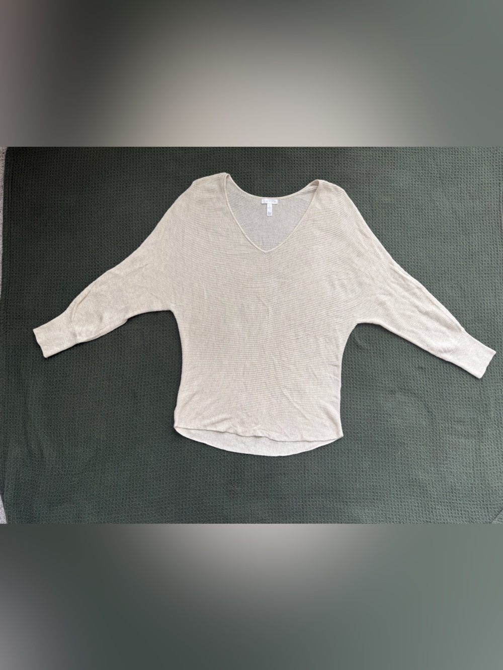 Leith Cream V-Neck Lightweight Knit Sweater